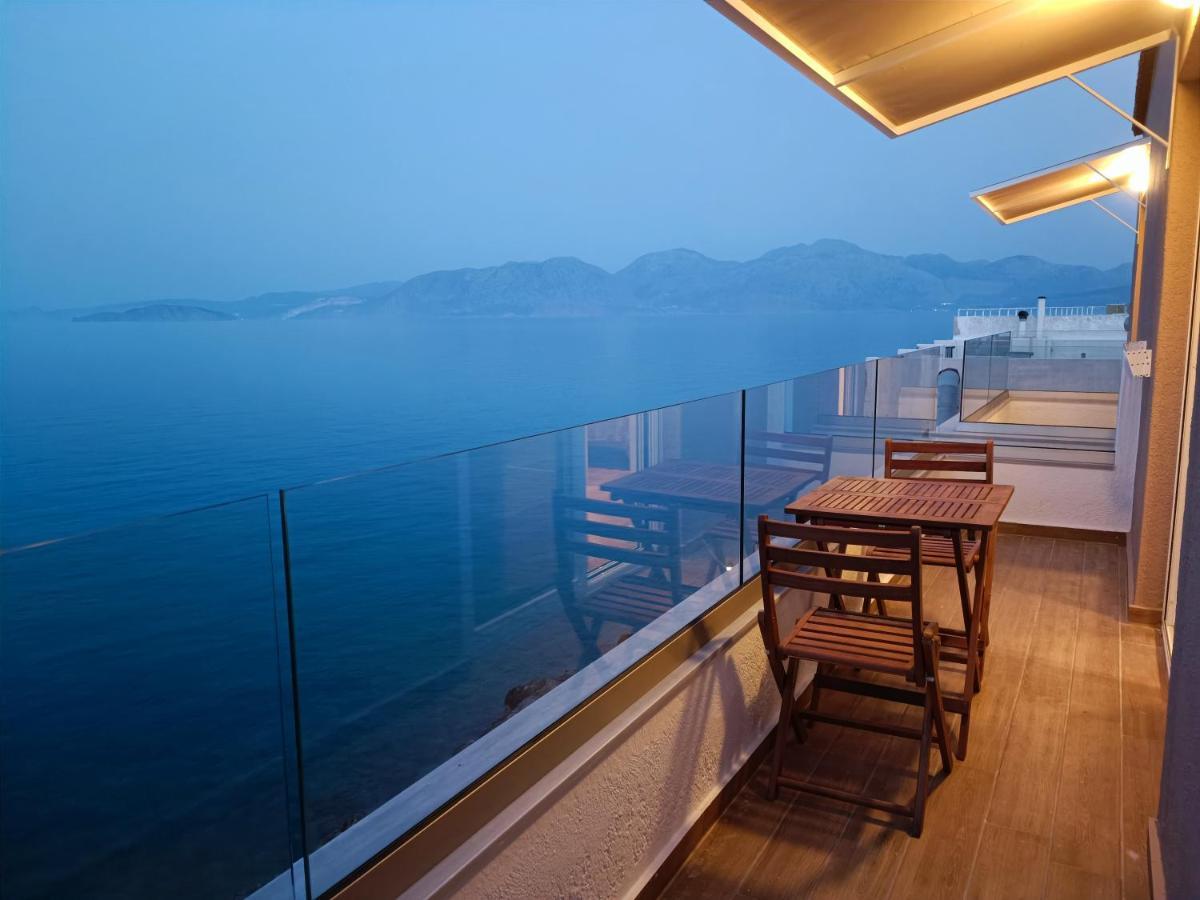 9 Muses Apartahotel 3*
