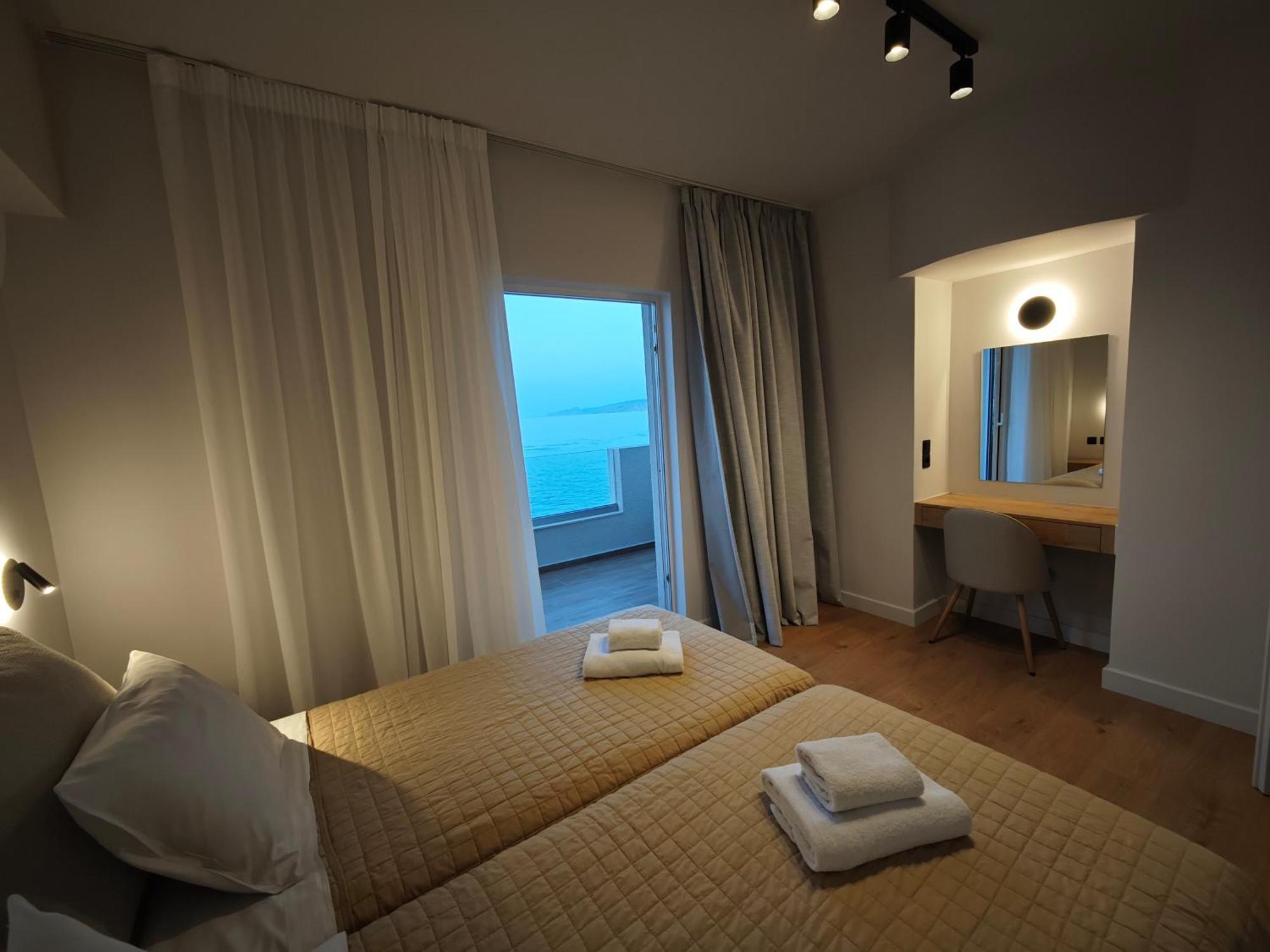 9 Muses Aparthotel 3*